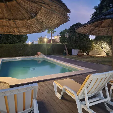 Casa Dos Cedros 4* لاغوس