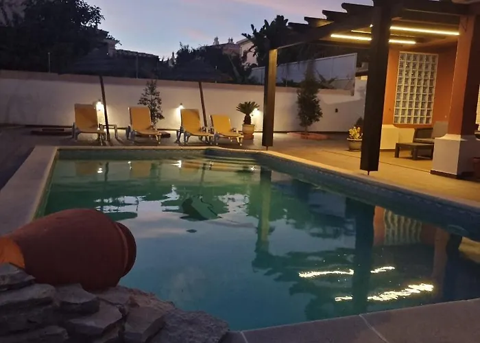 Casa Dos Cedros 4* 라고스
