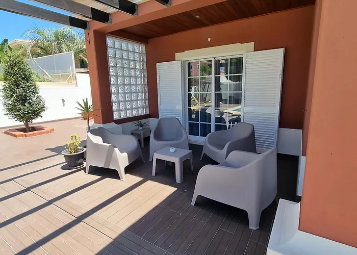 Casa Dos Cedros 게스트하우스 라고스