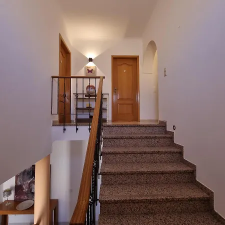 Casa Dos Cedros בית הארחה