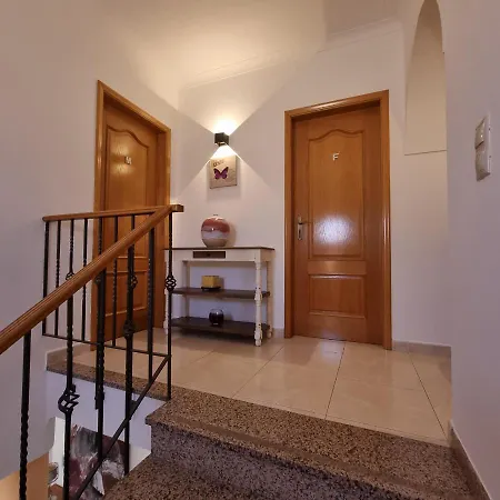 Casa Dos Cedros 拉哥斯