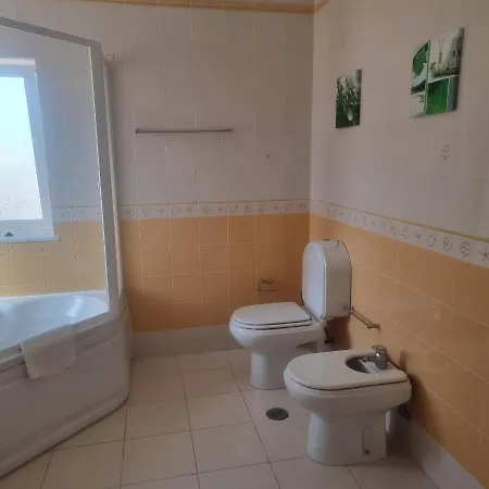 Casa Dos Cedros * לאגוּ‏ש