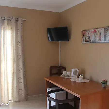 Casa Dos Cedros 招待所 拉哥斯